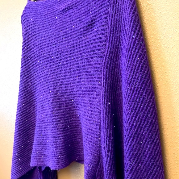 Women’s and Juniors Poncho Sweater One Size Purple with sparkly sequins - Picture 5 of 5